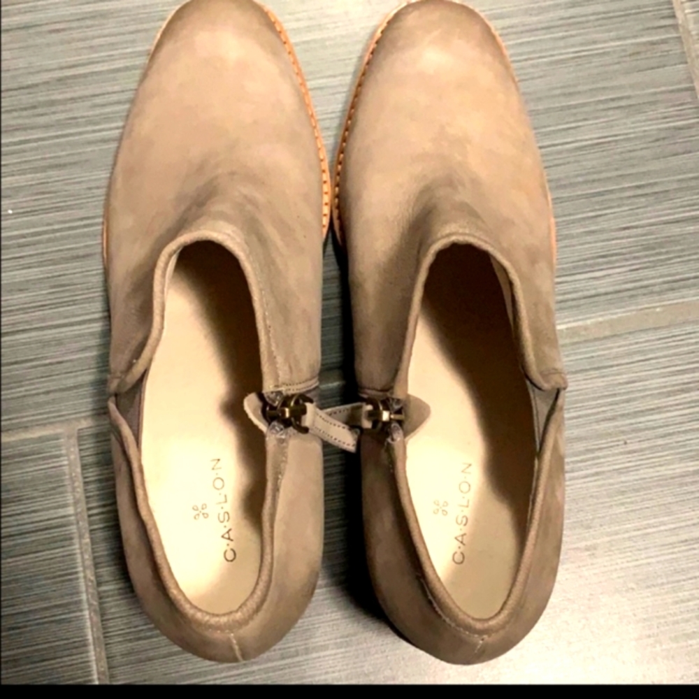 Caslon Genuine Leather Ankle Boots Size 9.5